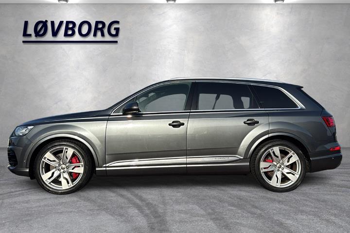 Grå Audi SQ7 fra 2016