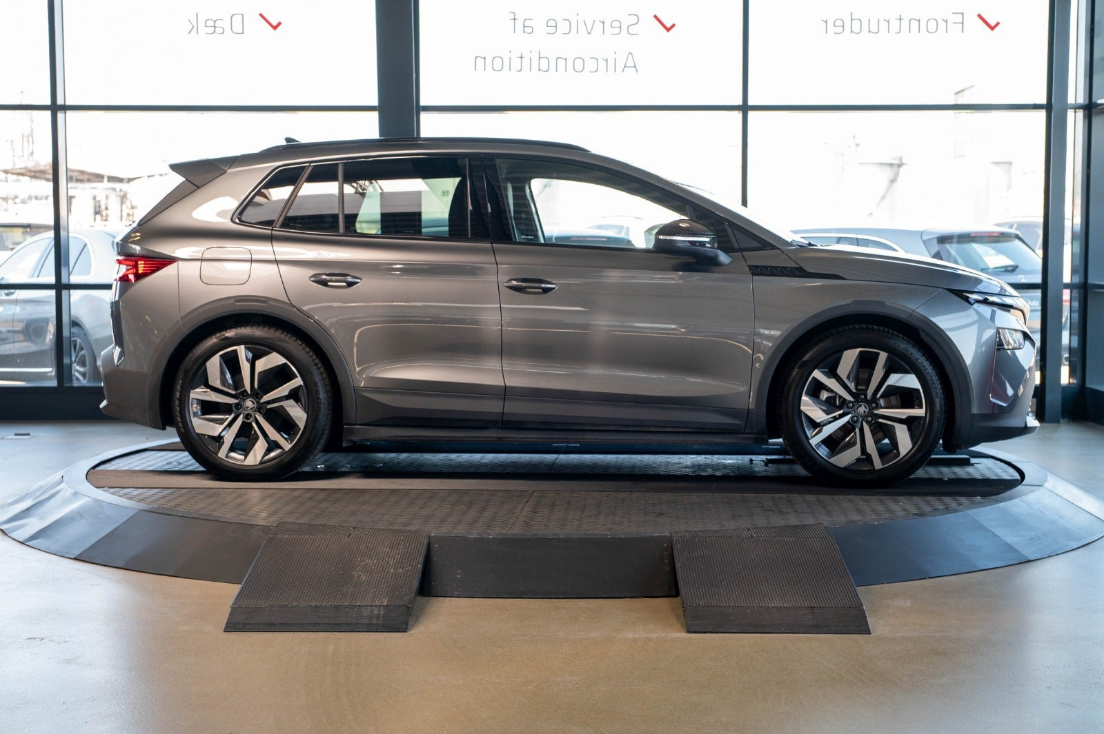 Grå Skoda Elroq fra 2025