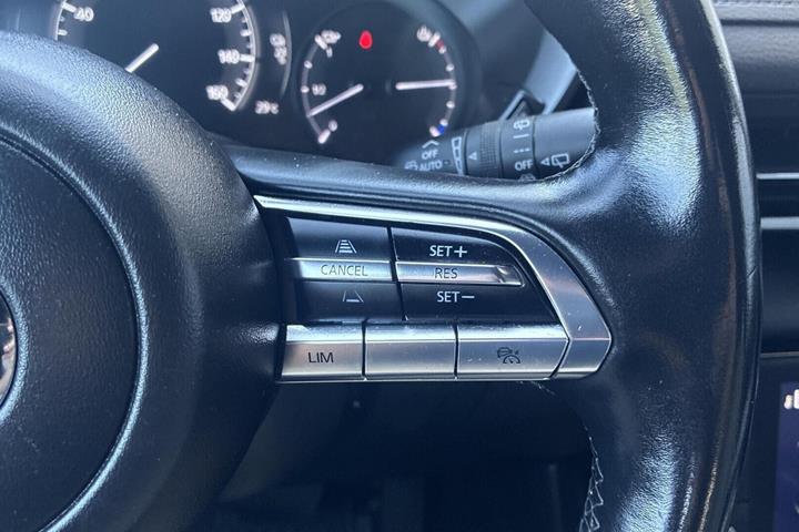 Hvid Mazda MX-30 fra 2022