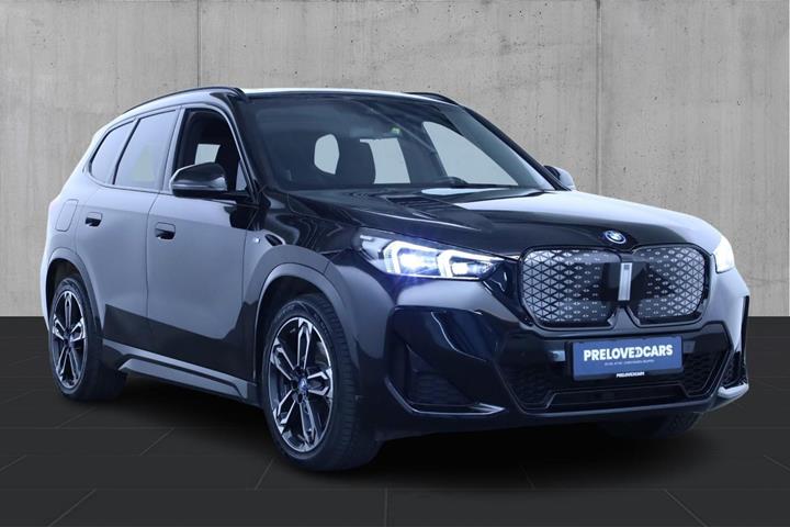 Sort BMW iX1 fra 2024