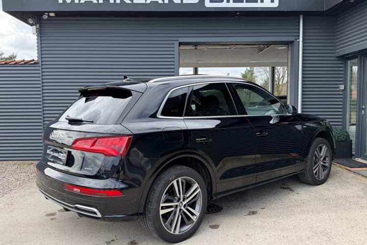 Sort Audi Q5 fra 2018