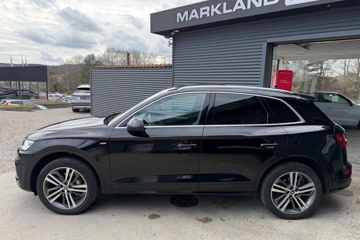 Sort Audi Q5 fra 2018