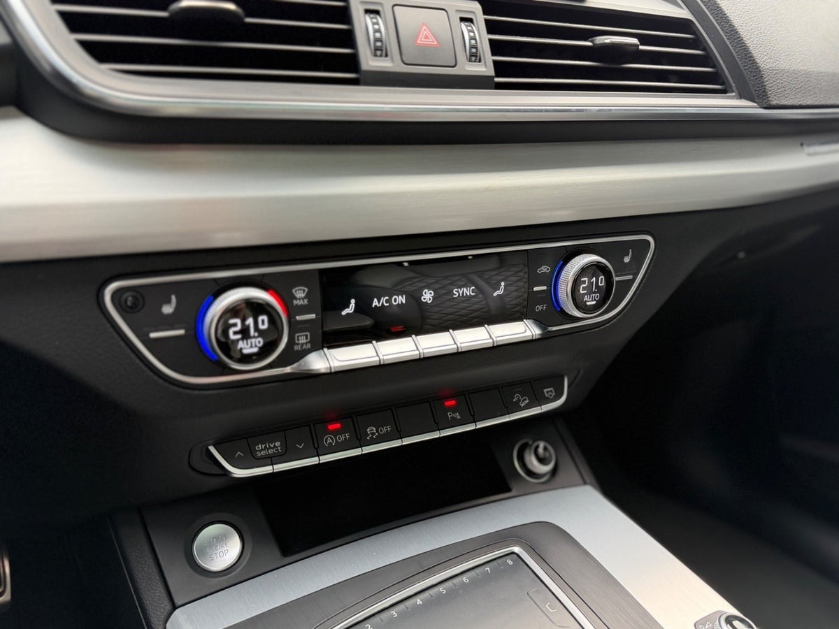 Sort Audi Q5 fra 2018