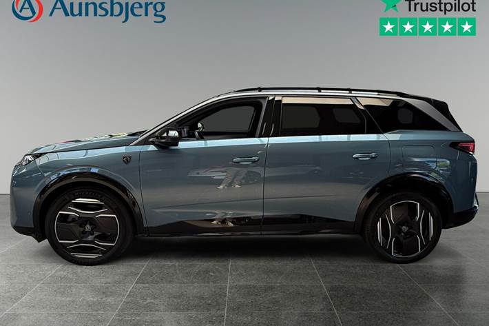 Blå Peugeot e-5008 fra 2025