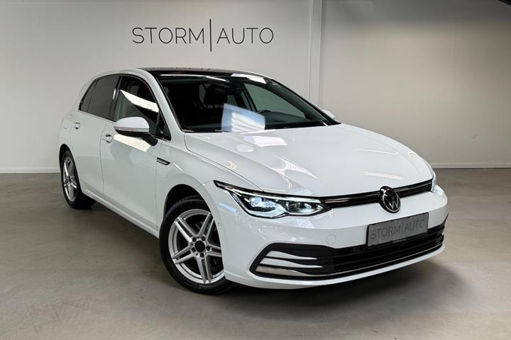 Hvid VW Golf VIII fra 2020