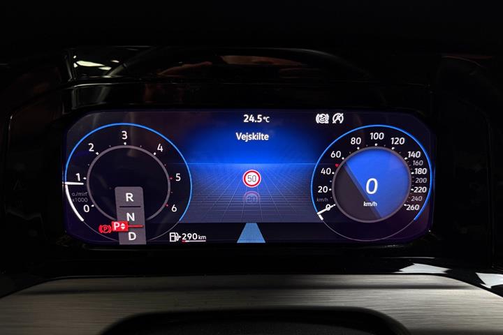 Hvid VW Golf VIII fra 2020