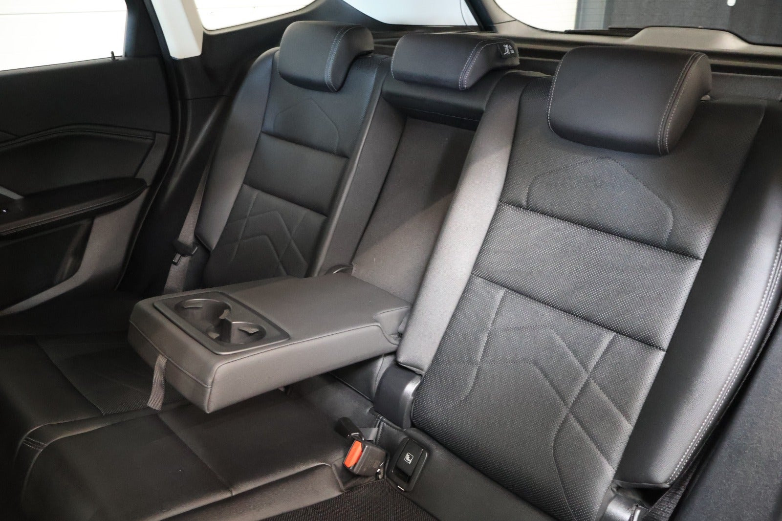 Grøn BMW iX1 fra 2023