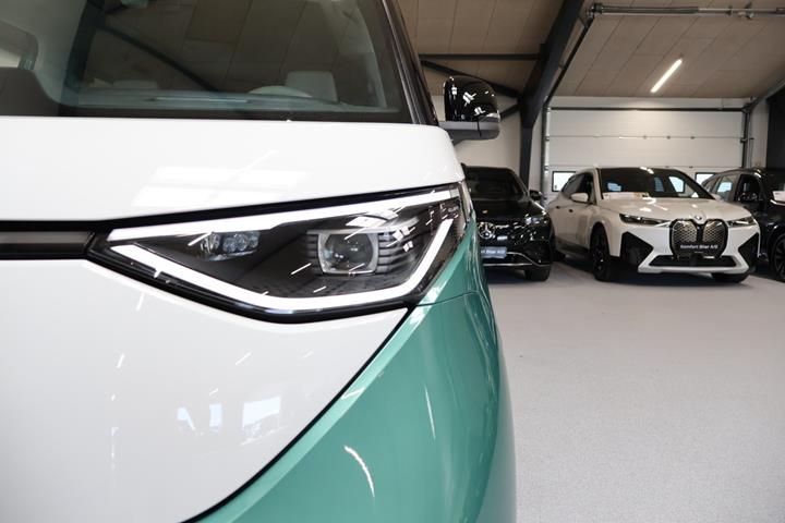 Grøn VW ID.Buzz fra 2025