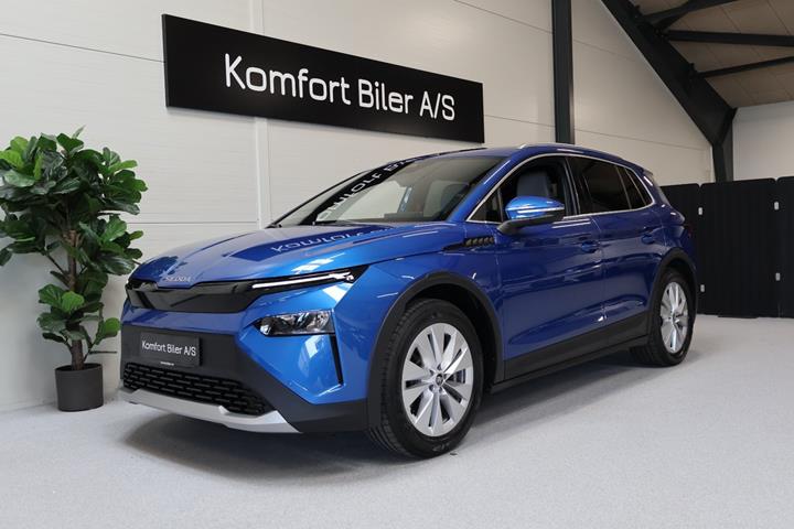 Blå Skoda Elroq fra 2025 set udefra