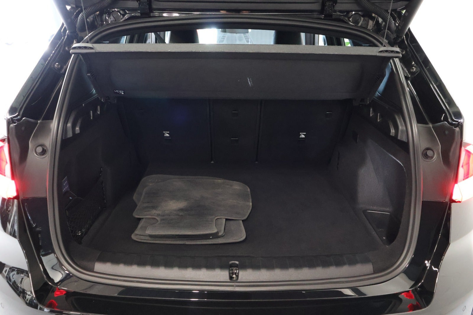 Sort BMW iX1 fra 2024