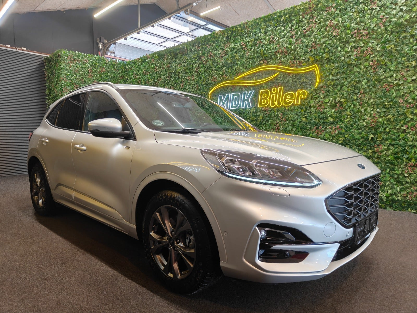 Ford Kuga 2,5 PHEV ST-Line CVT