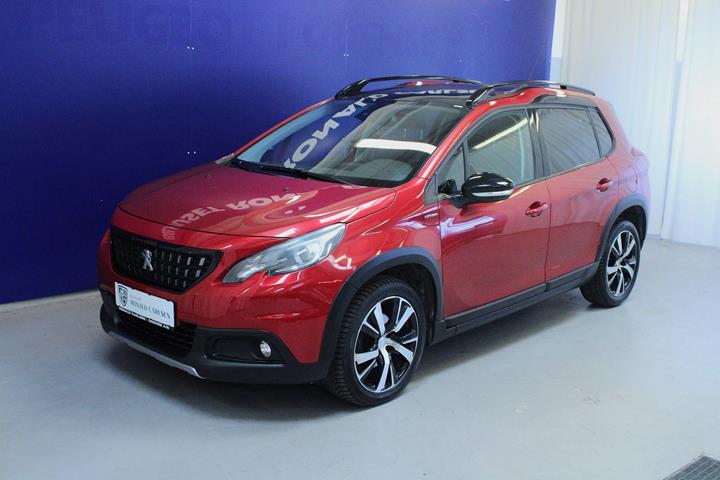 Rød Peugeot 2008 fra 2018