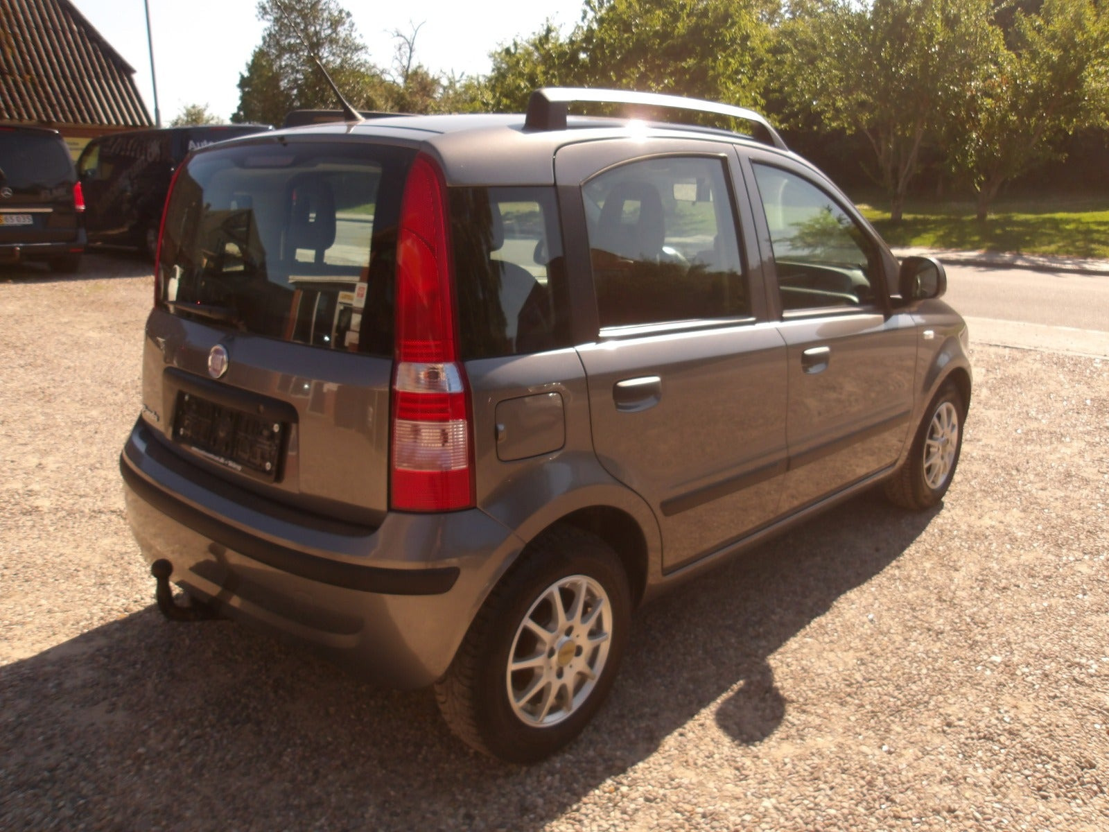 Grå Fiat Panda fra 2012