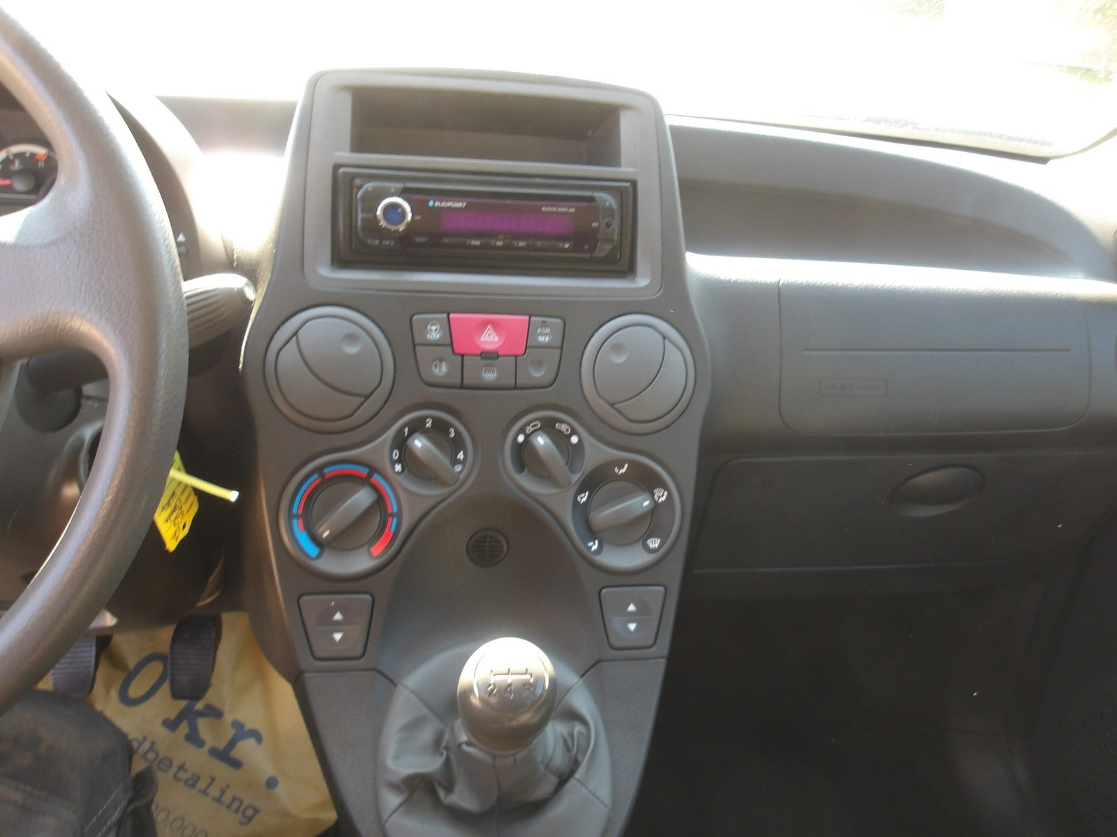 Grå Fiat Panda fra 2012