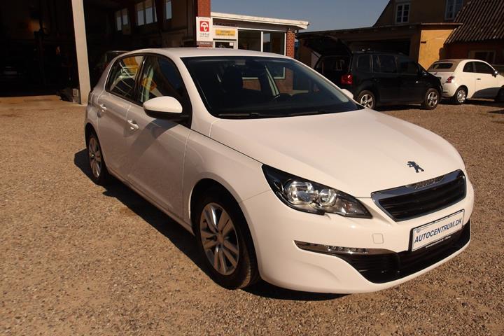 Hvid Peugeot 308 fra 2016