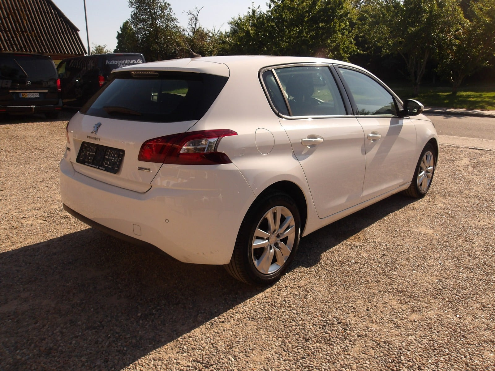Hvid Peugeot 308 fra 2016