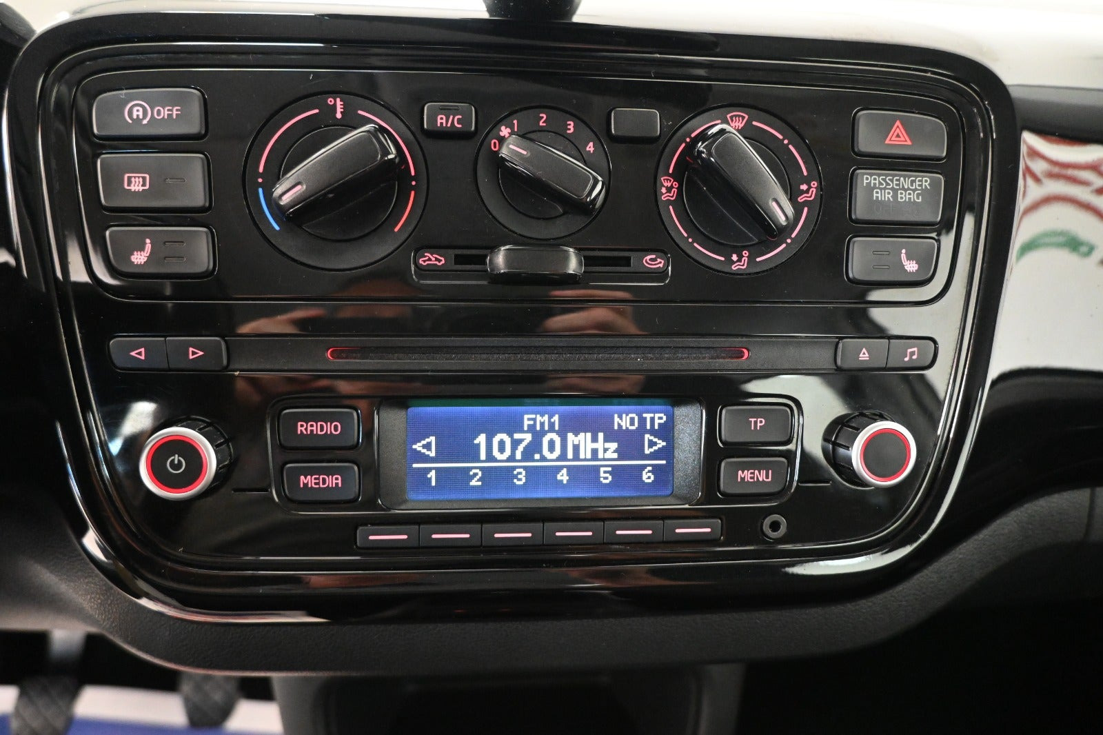 Grå VW UP! fra 2015