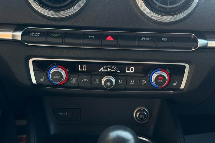 Sort Audi A3 fra 2020