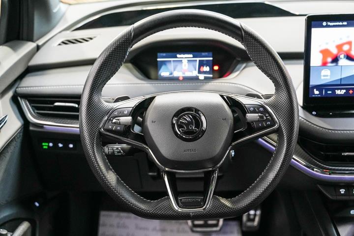 Sort Skoda Enyaq fra 2022