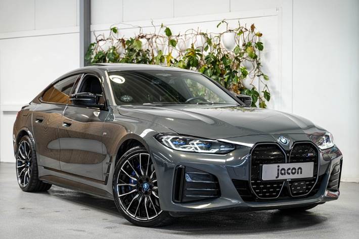 Grå BMW i4 fra 2022