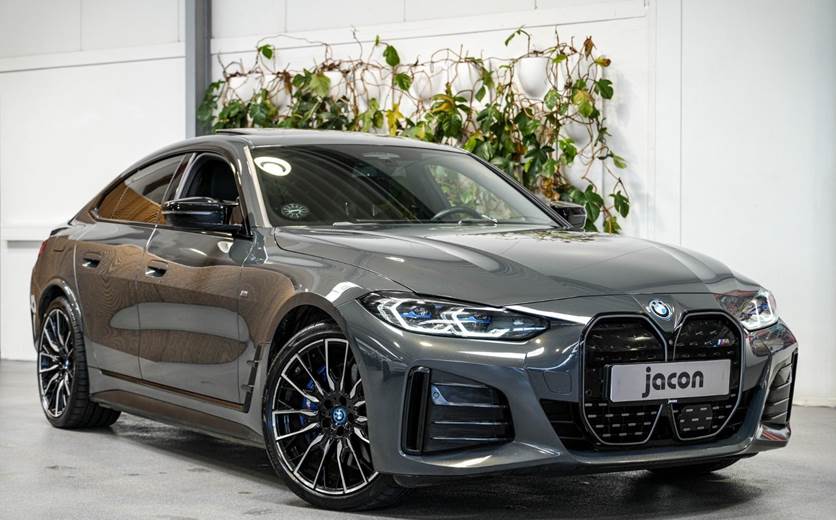 BMW i4 M50 Fully Charged xDrive
