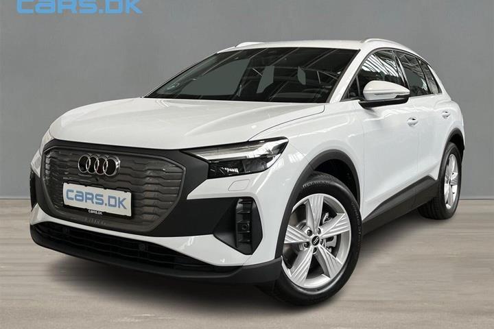 Hvid Audi Q4 fra 2026 set udefra