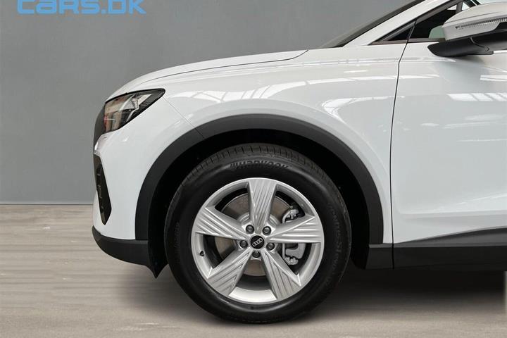 Hvid Audi Q4 fra 2026