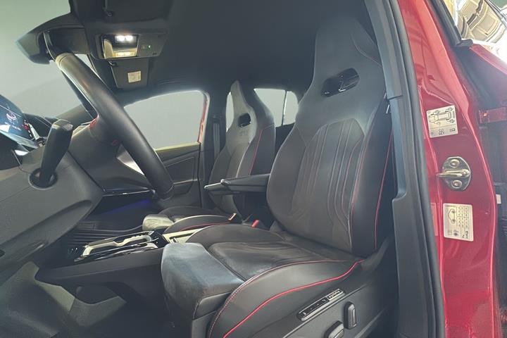 Rød VW ID.4 fra 2023