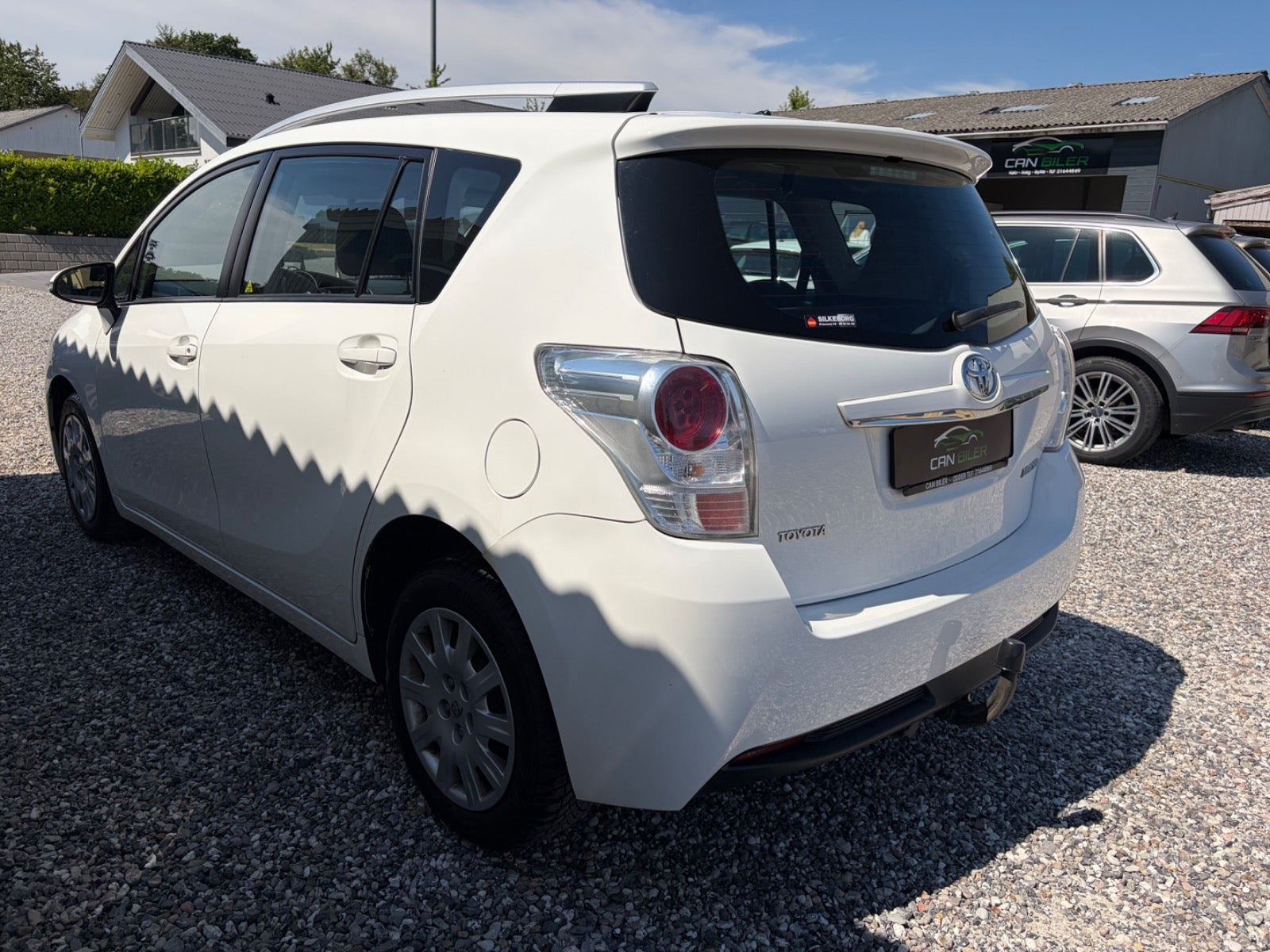 Hvid Toyota Verso fra 2015