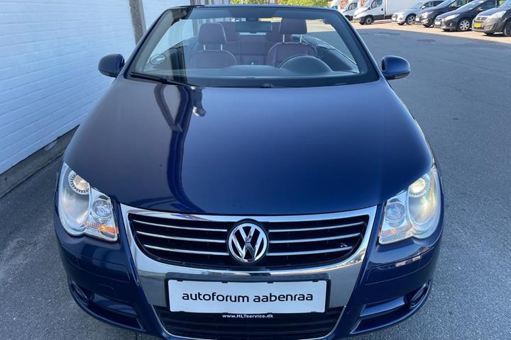 Blå VW Eos fra 2007