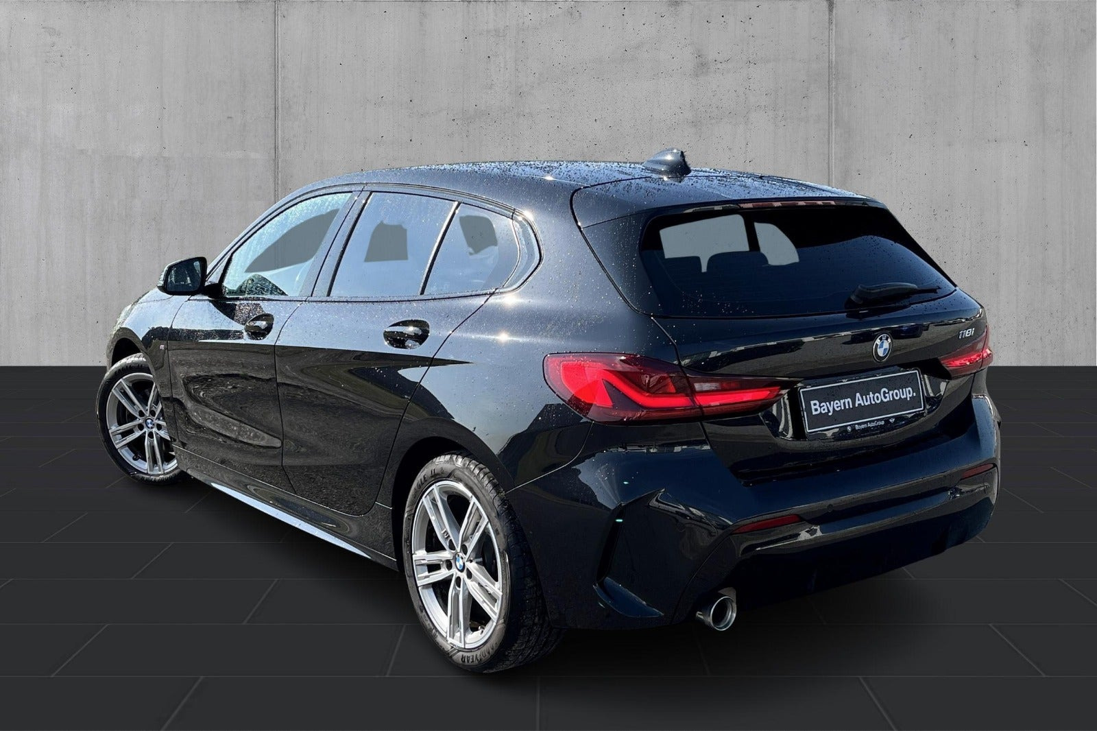 Sort BMW 118i fra 2022