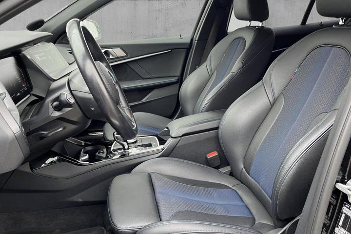 Sort BMW 118i fra 2022