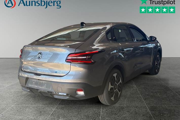 Grå Citroën ë-C4 X fra 2025