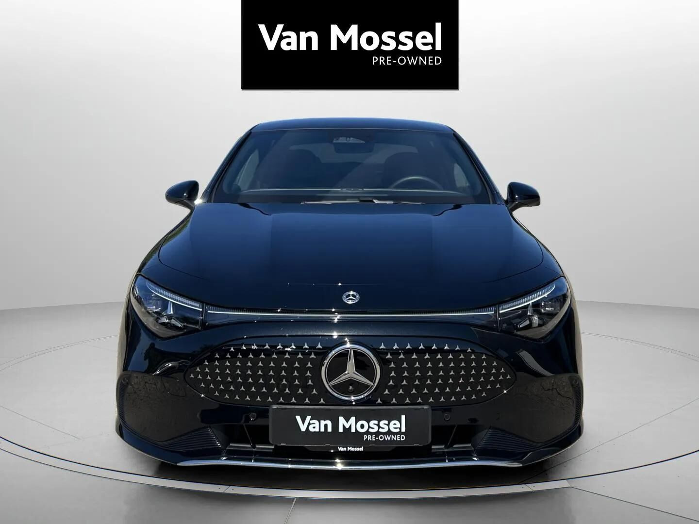 Sort Mercedes CLA250+ fra 2025