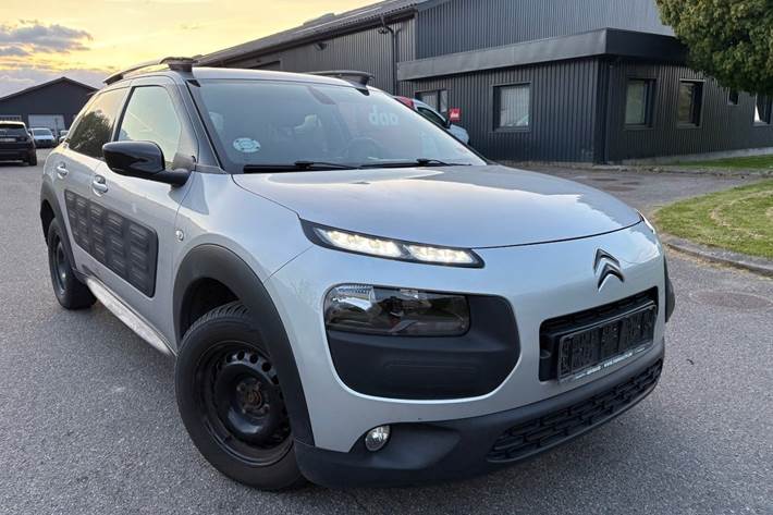 Gul Citroën C4 Cactus fra 2016