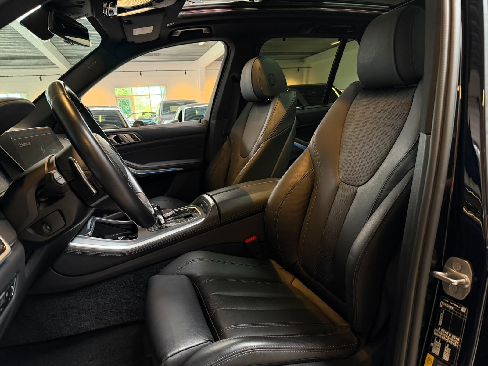 Sort BMW X5 fra 2022