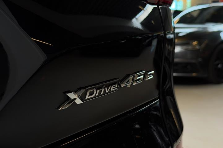 Sort BMW X5 fra 2022