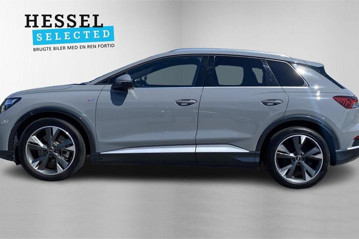 Grå Audi Q4 e-tron fra 2025