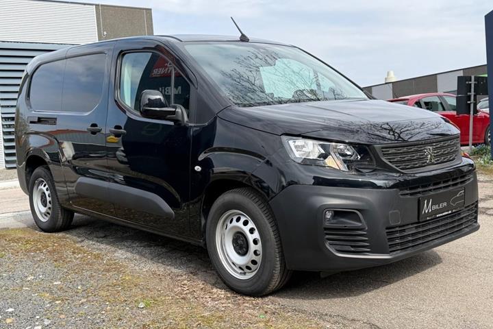 Sort Peugeot e-Partner fra 2025