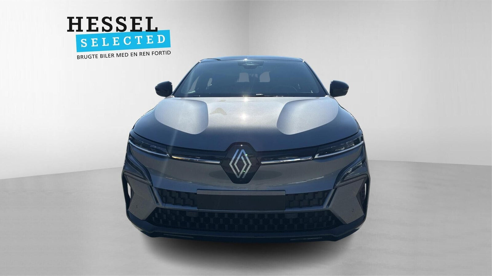 Grå Renault Megane E-Tech fra 2023