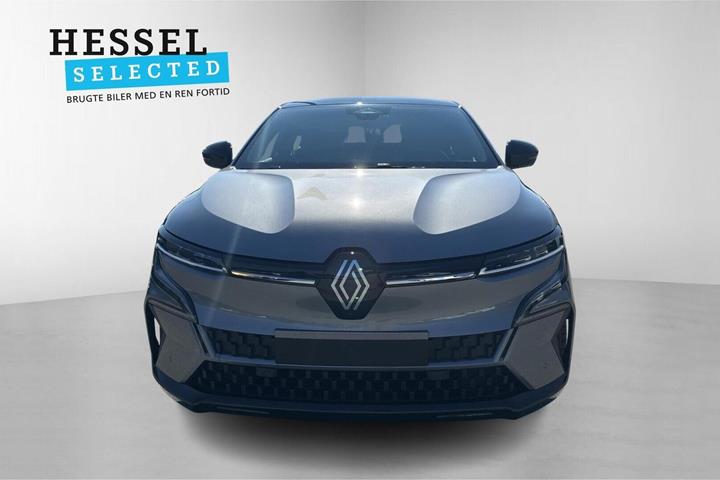 Grå Renault Megane E-Tech fra 2023