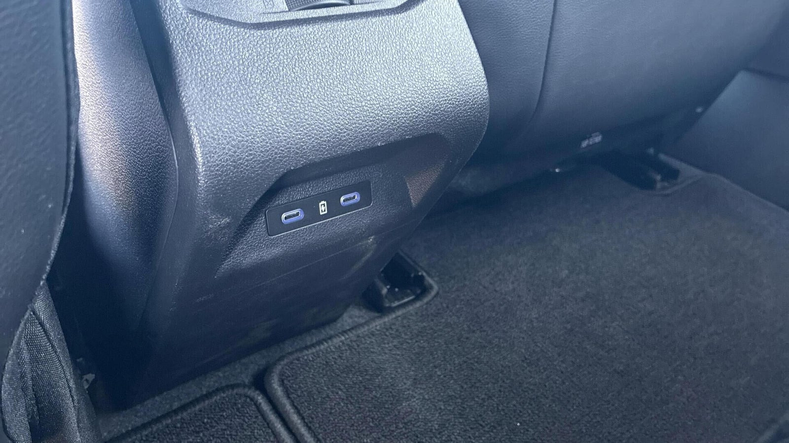 Grå Renault Megane E-Tech fra 2023