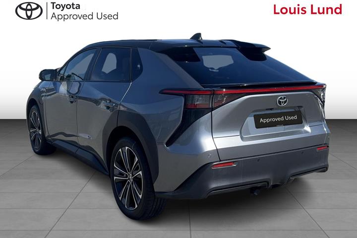 Grå Toyota BZ4X fra 2023