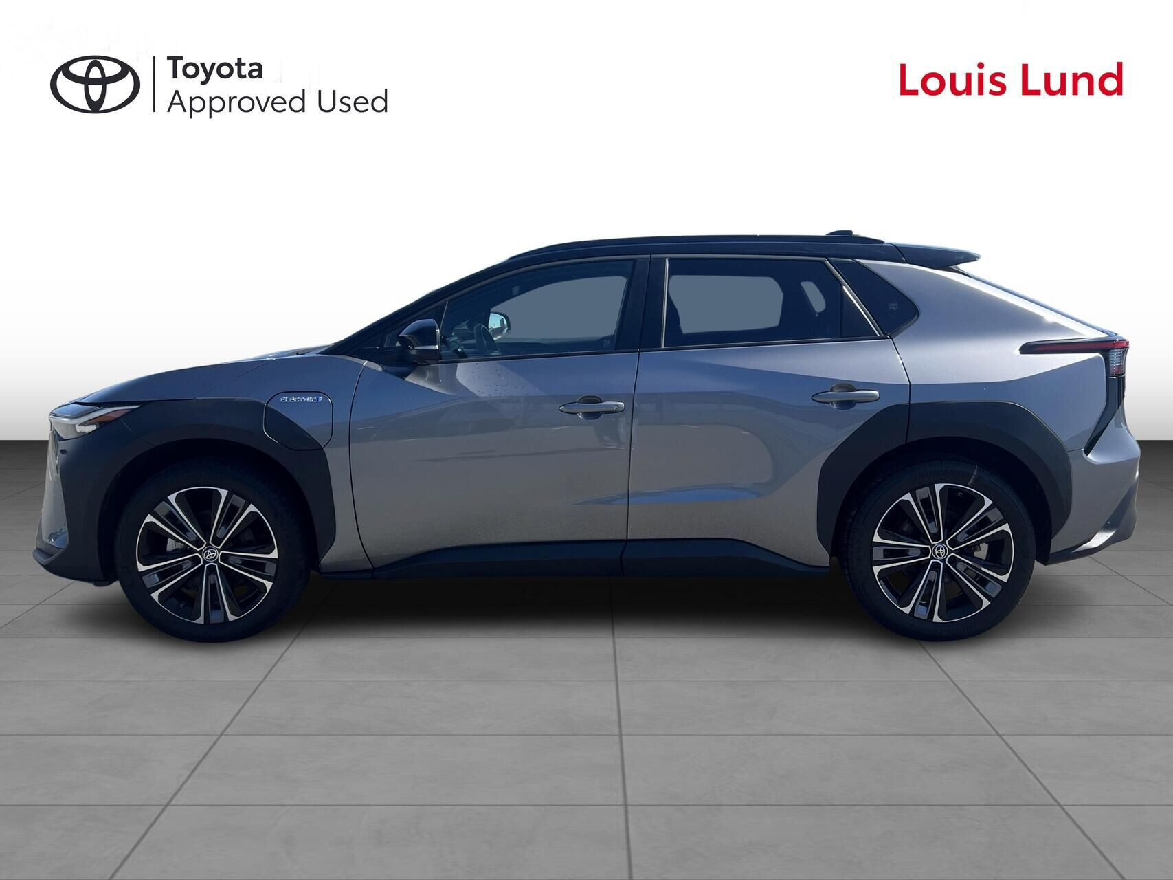 Grå Toyota BZ4X fra 2023