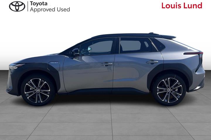 Grå Toyota BZ4X fra 2023