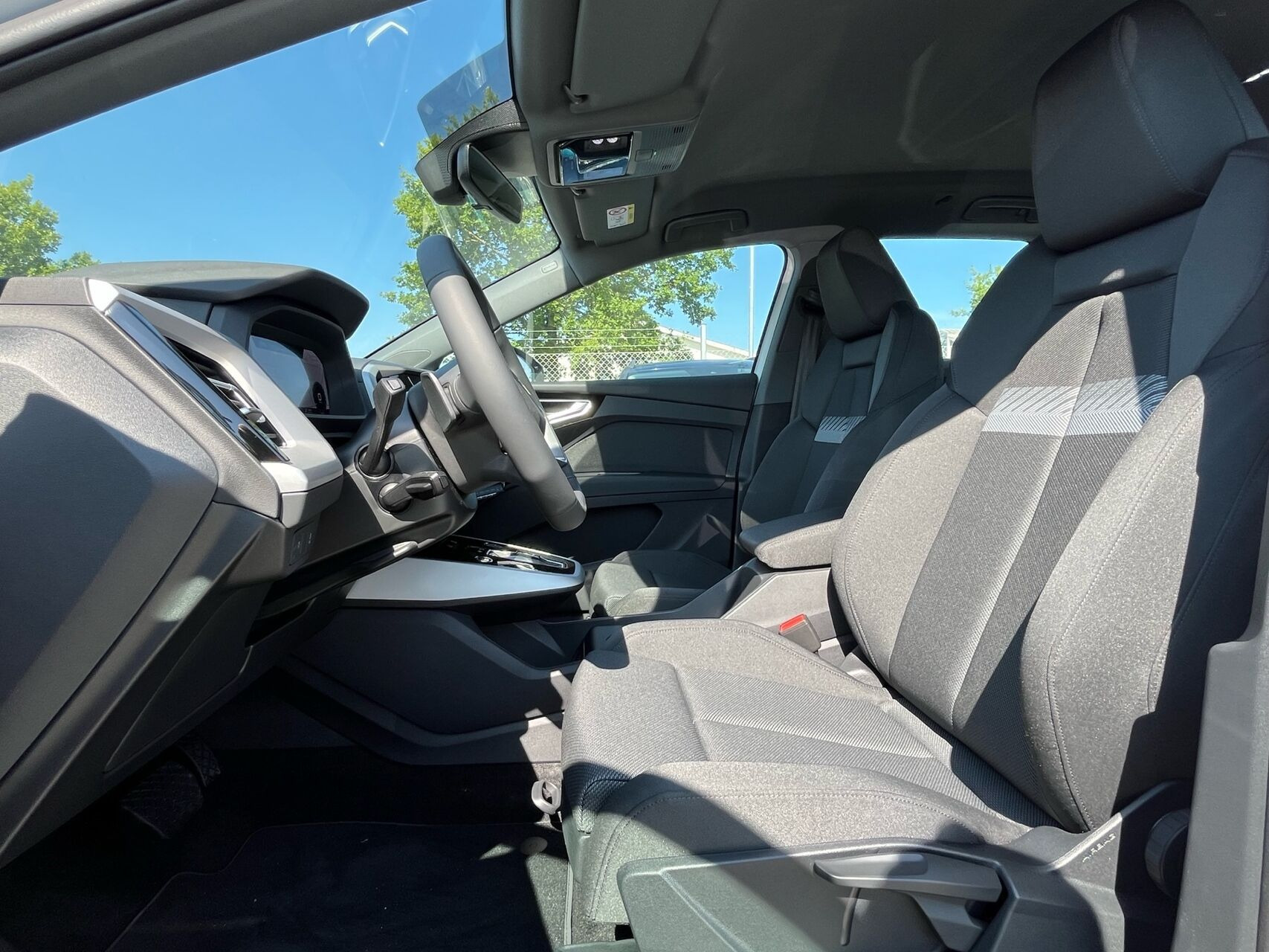Hvid Audi Q4 fra 2026