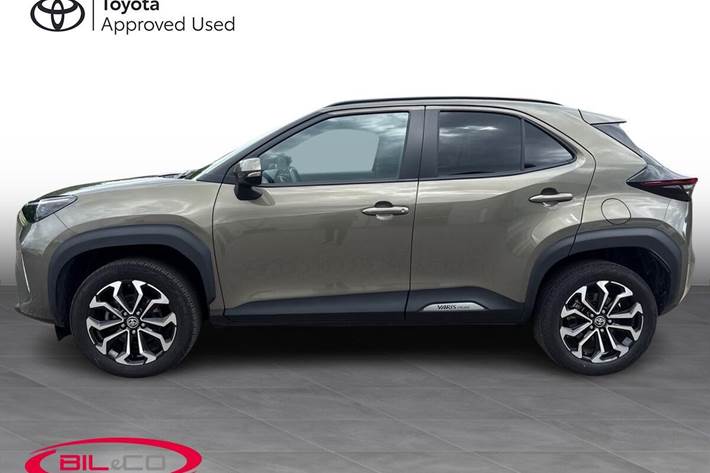 Bronze Toyota Yaris Cross fra 2024