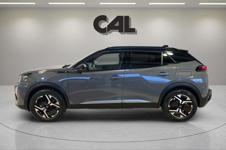 Grå Peugeot e-2008 fra 2025