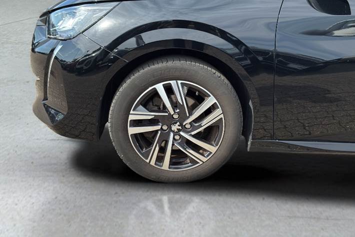 Sort Peugeot 208 fra 2021