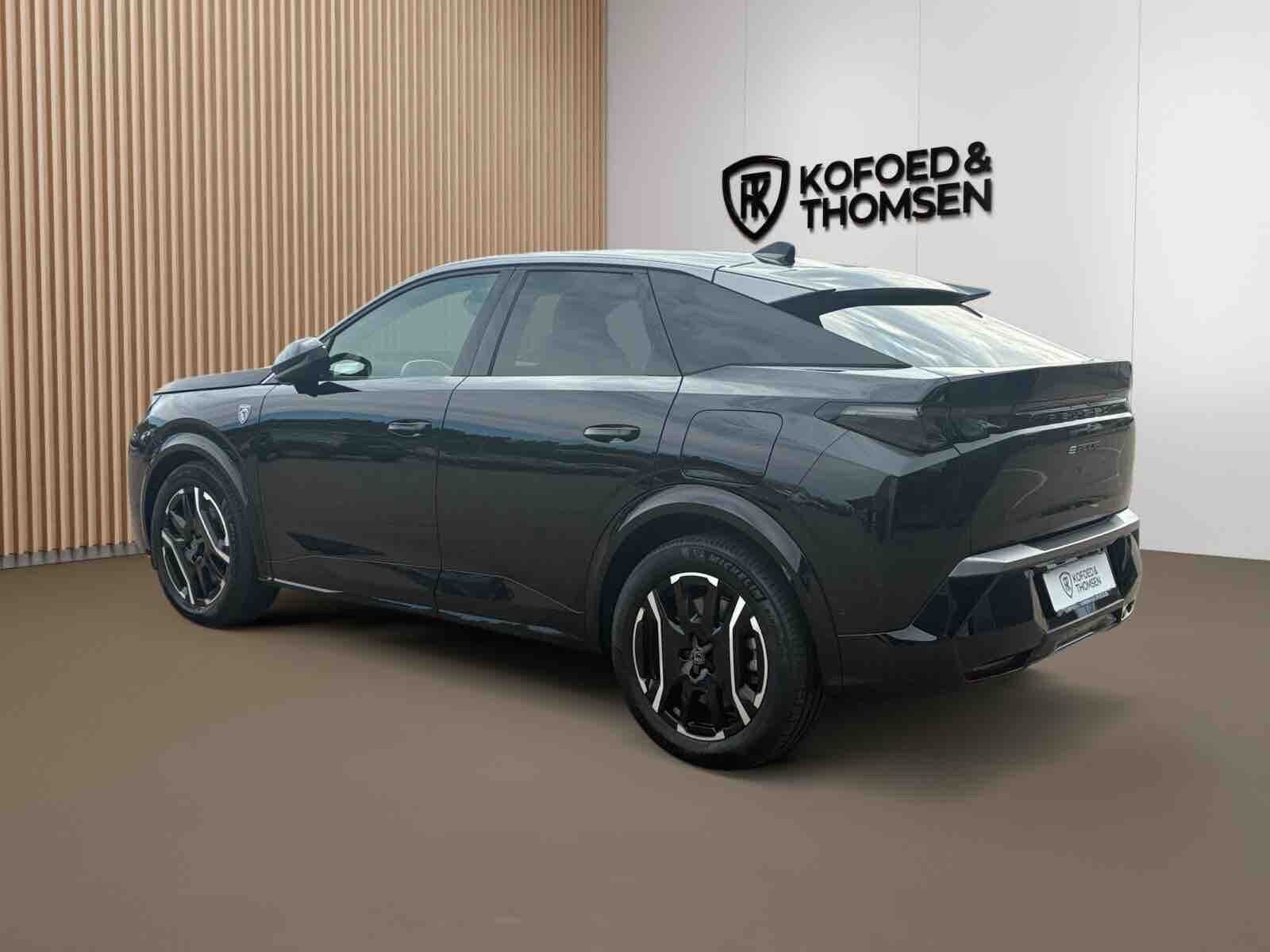Sort Peugeot e-3008 fra 2025
